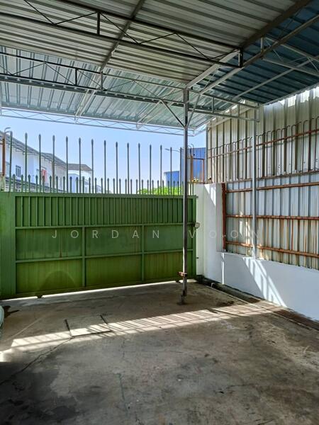 Semi-D Factory for Sale in Taman Permatang Tinggi (Bukit Mertajam) - Jordan Voon - Car Park - PropertyGuru.com.my