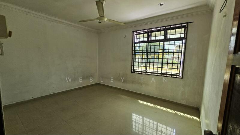 Taman Kelemak Jaya untuk Untuk Disewa - RM 2,000 /bulan, Feb 2026 - Interior - PropertyGuru.com.my