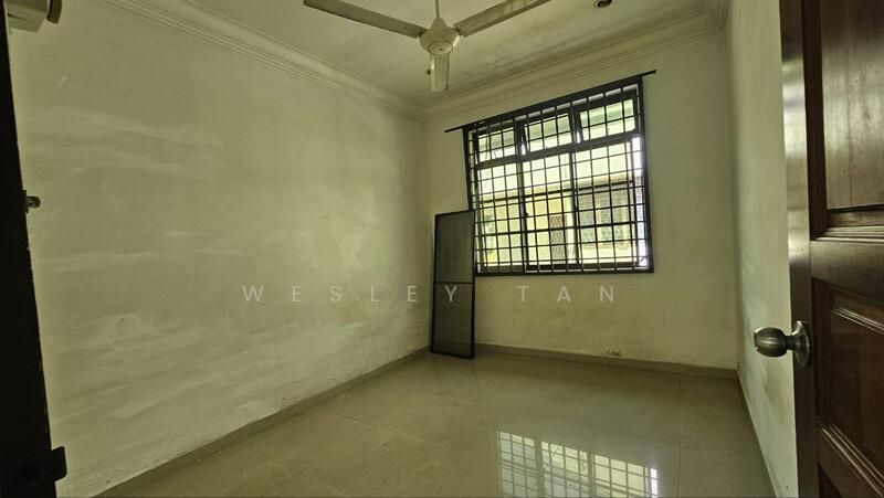 Taman Kelemak Jaya untuk Untuk Disewa - RM 2,000 /bulan, Feb 2026 - Interior - PropertyGuru.com.my