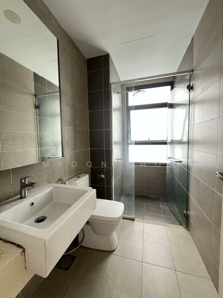 Lakeville Residence untuk Untuk Dijual - RM 660,000, Feb 2026 - Bathroom - PropertyGuru.com.my