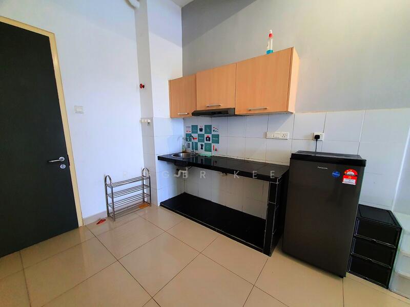 Service Residence for Rent at D'Pulze Cyberjaya - Roger Kee - Kitchen - PropertyGuru.com.my
