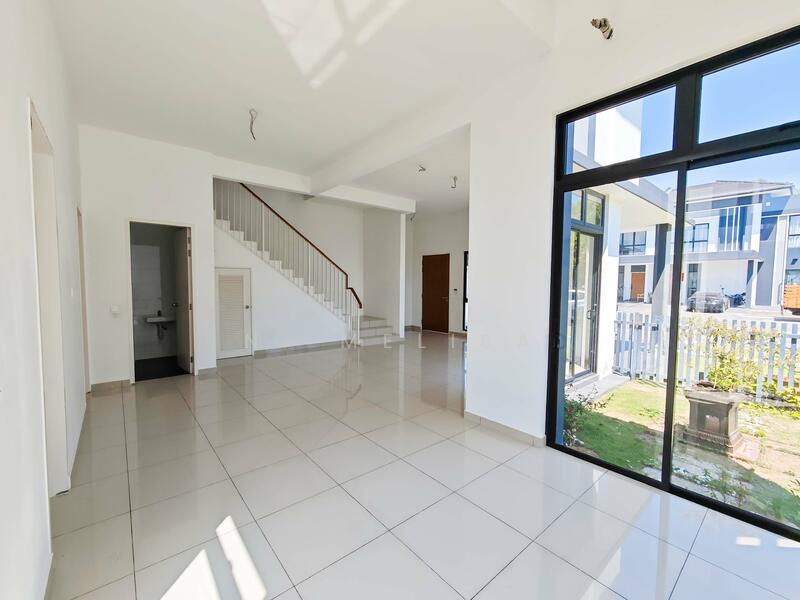 Semi-Detached House for Sale in Setia Alam (Selangor) - N. Melisa - Living Room - PropertyGuru.com.my
