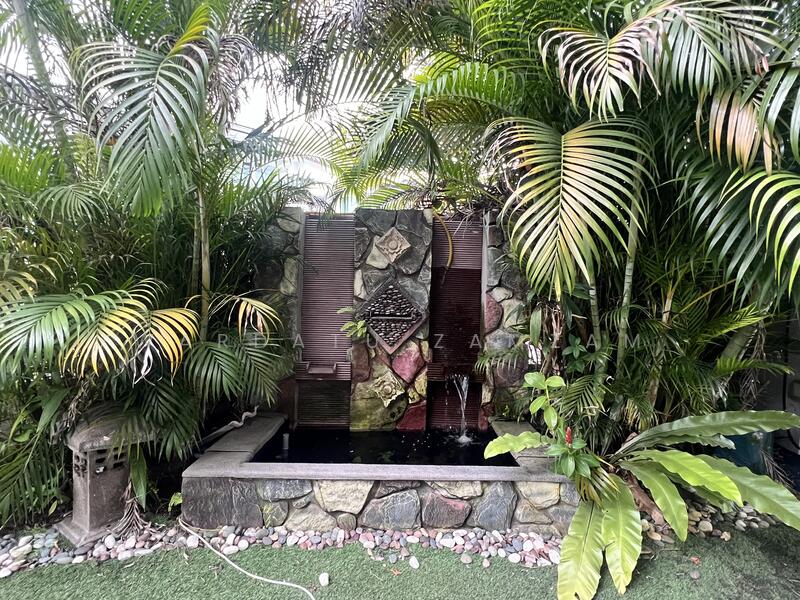 Cluster House for Sale in Kajang (Selangor) - Wardatu Zamzam - Garden - PropertyGuru.com.my