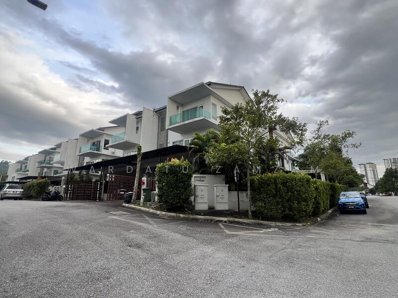 Cluster House for Sale in Kajang (Selangor) - Wardatu Zamzam - Exterior - PropertyGuru.com.my
