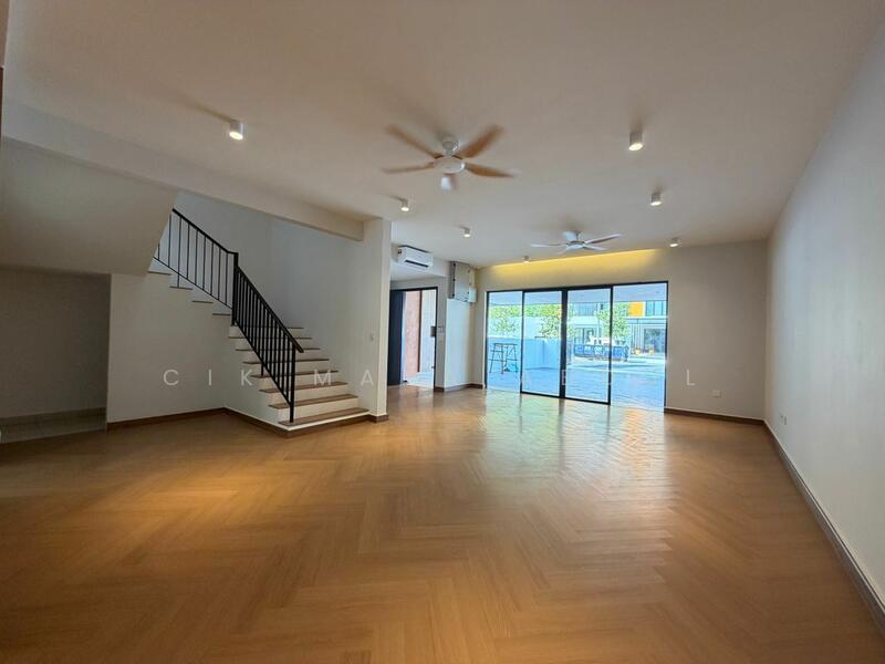 3-storey Terraced House for Rent in Taman Melawati (Ulu Kelang) - Cik Maya Abdul - Living Room - PropertyGuru.com.my