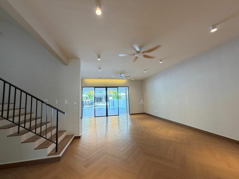 3-storey Terraced House for Rent in Taman Melawati (Ulu Kelang) - Cik Maya Abdul - Living Room - PropertyGuru.com.my