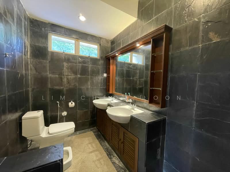 Taman Jesselton untuk Untuk Dijual - RM 4,300,000, Mac 2026 - Bathroom - PropertyGuru.com.my