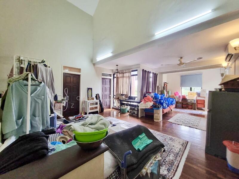 2-storey Terraced House for Sale in Bukit Jelutong (Shah Alam) - NORFADILAH ZAINUDDIN - Living Room - PropertyGuru.com.my