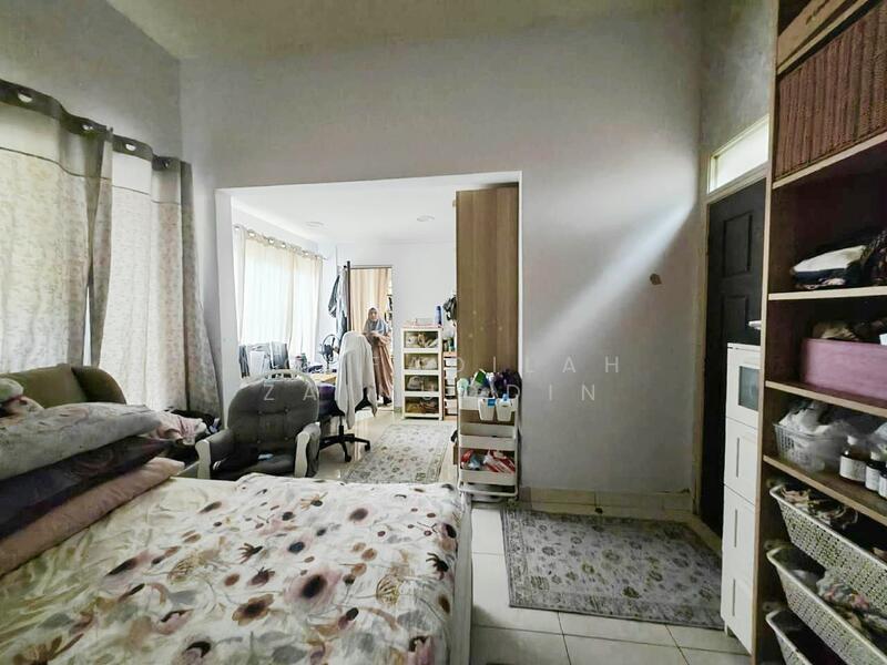 2-storey Terraced House for Sale in Bukit Jelutong (Shah Alam) - NORFADILAH ZAINUDDIN - Bedroom - PropertyGuru.com.my