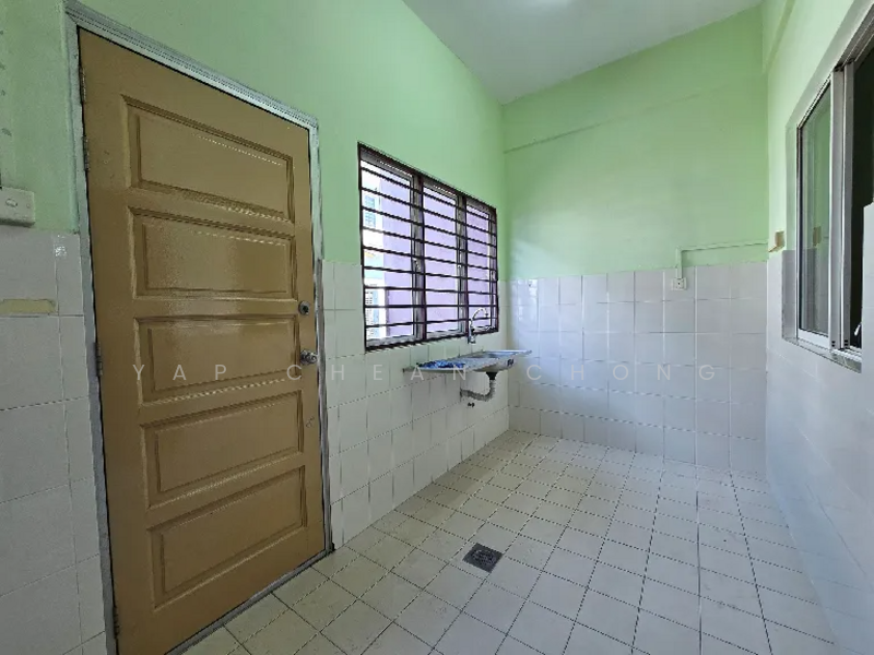 2-storey Terraced House for Sale in Bandar Puteri Klang (Klang) - Yap Chean Chong - Kitchen - PropertyGuru.com.my