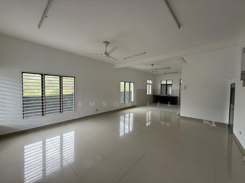 2-storey Terraced House for Sale in Saujana Rawang (Rawang) - Samson Lee - Living Room - PropertyGuru.com.my