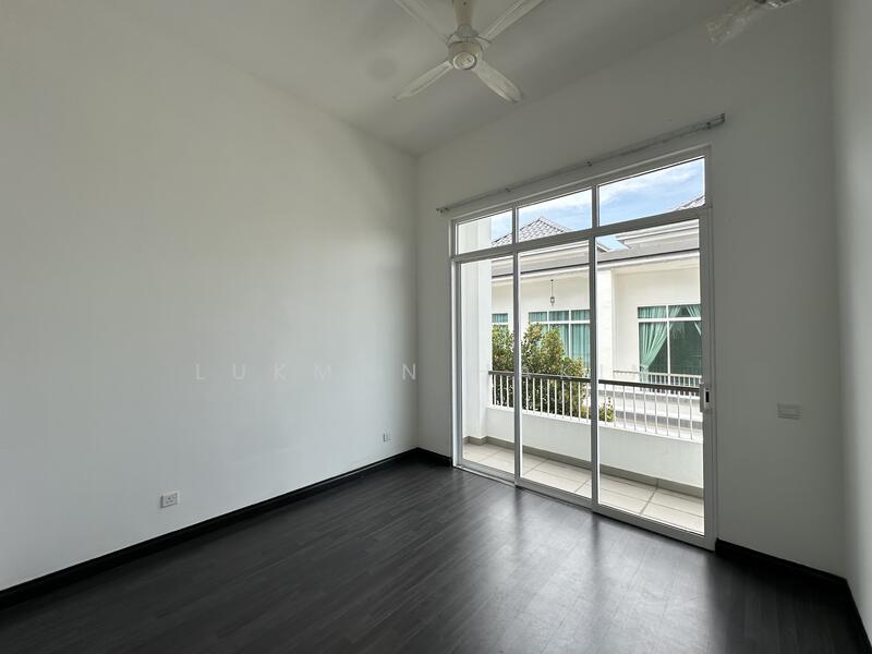 2-storey Terraced House for Rent in Eco Majestic (Semenyih) - Lukman Hakim - Balcony - PropertyGuru.com.my