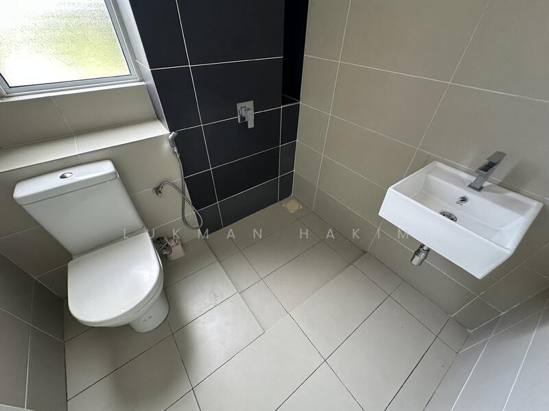2-storey Terraced House for Rent in Eco Majestic (Semenyih) - Lukman Hakim - Bathroom - PropertyGuru.com.my