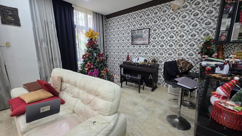 2.5-storey Terraced House for Sale in Puchong (Selangor) - Surendran Karapiah - Living Room - PropertyGuru.com.my
