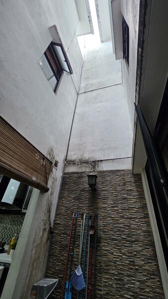 2.5-storey Terraced House for Sale in Puchong (Selangor) - Surendran Karapiah - Exterior - PropertyGuru.com.my