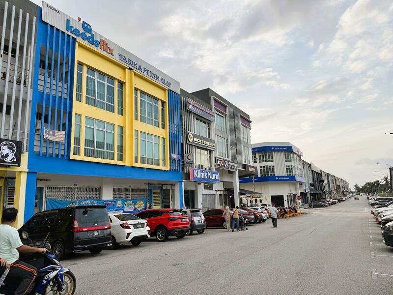 Shop / Office for Sale in Taman Scientex Utama (Senai) - PK Teo - Exterior - PropertyGuru.com.my
