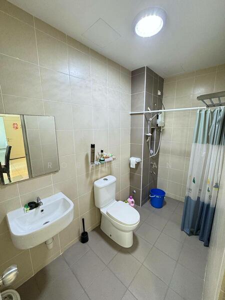 Apartment for Sale at Aliff Avenue (Dwi Alif) - Robbie Tan - Bathroom - PropertyGuru.com.my