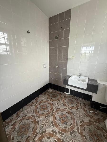 Saujana Rawang Camelia Rawang near Anggun city Aeon untuk Untuk Dijual - RM 499,000, Mac 2026 - Bathroom - PropertyGuru.com.my