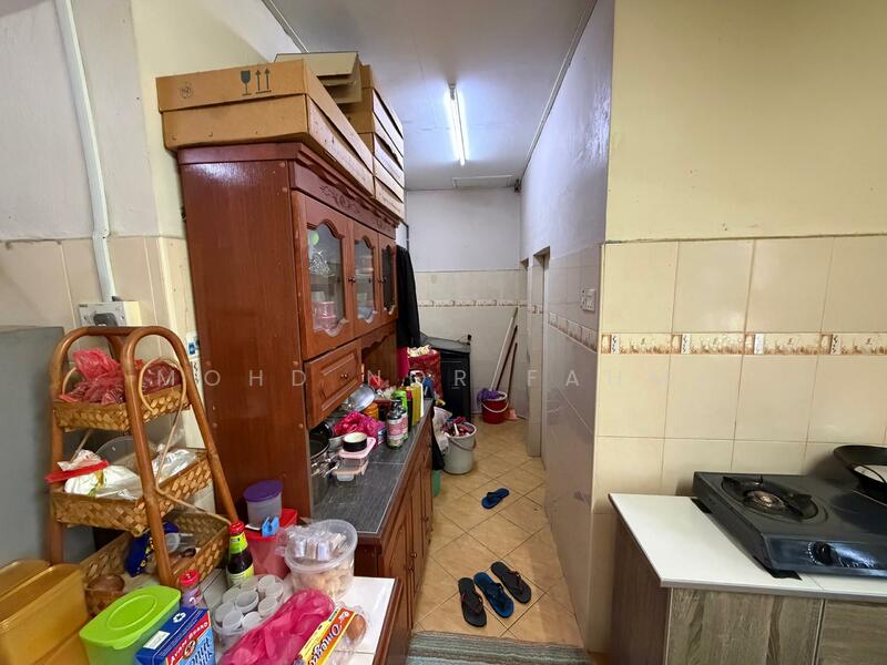 1-storey Terraced House for Sale in Seksyen 4 (Shah Alam) - Mohd Nor Fahmi - Kitchen - PropertyGuru.com.my