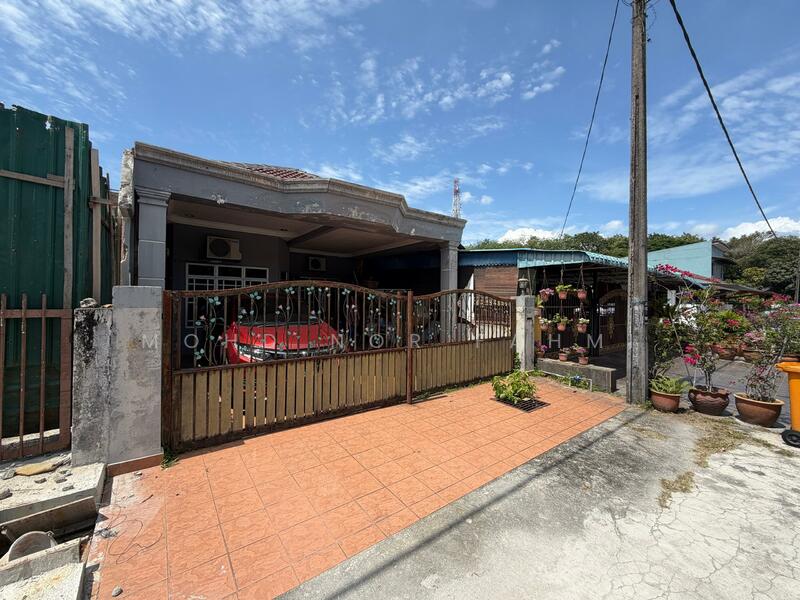 1-storey Terraced House for Sale in Seksyen 4 (Shah Alam) - Mohd Nor Fahmi - Exterior - PropertyGuru.com.my