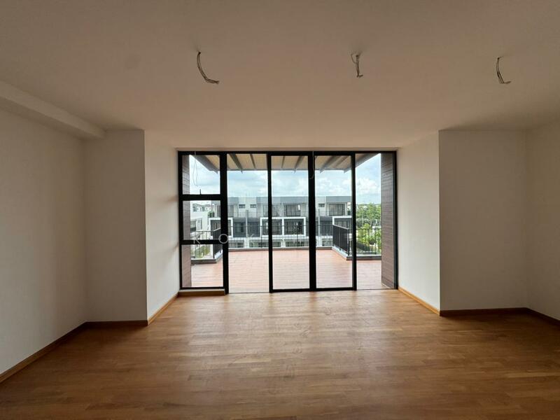 Semi-Detached House for Sale in Senibong (Permas Jaya) - Kok Hui - Living Room - PropertyGuru.com.my