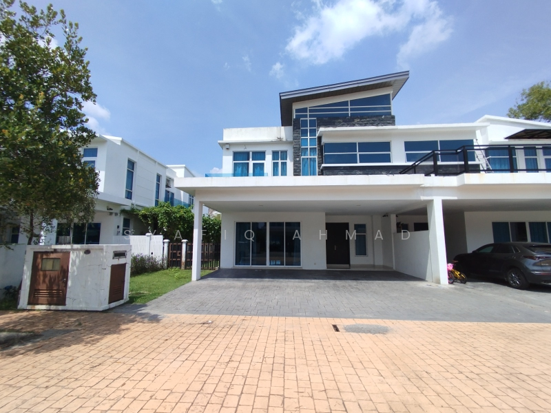 Semi-Detached House for Sale in Cyberjaya (Selangor) - Syafiq Ahmad - Exterior - PropertyGuru.com.my