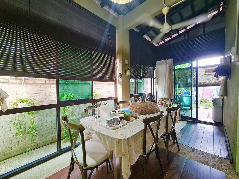 Subang Bestari untuk Untuk Dijual - RM 1,600,000, Feb 2026 - Dining Room - PropertyGuru.com.my