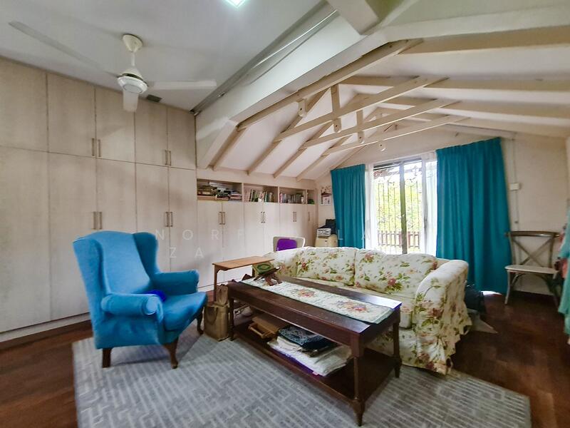 Subang Bestari untuk Untuk Dijual - RM 1,600,000, Feb 2026 - Living Room - PropertyGuru.com.my