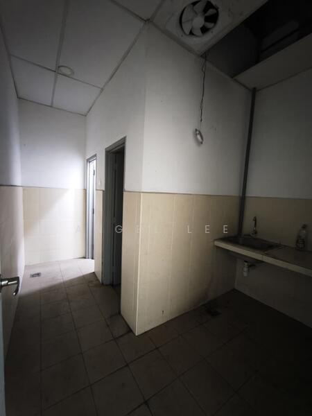 Cluster Factory for Rent in Taman Perindustrian Cemerlang (Ulu Tiram) - Angel Lee - Interior - PropertyGuru.com.my