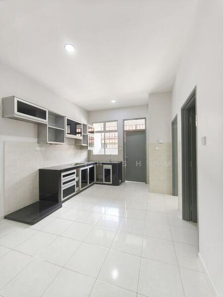 Bukit Indah 2 untuk Untuk Dijual - RM 685,000, Feb 2026 - Kitchen - PropertyGuru.com.my