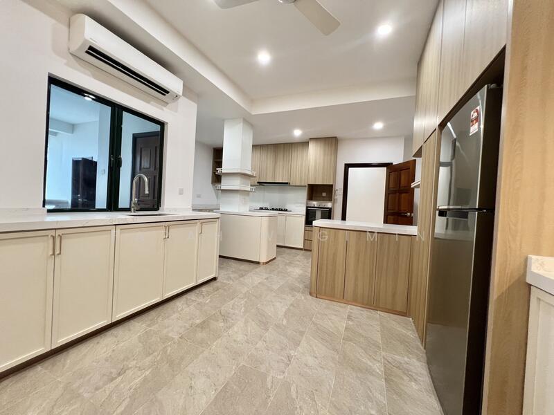 Condominium for Sale at Sri Kenny - Farah Wagimin - Kitchen - PropertyGuru.com.my
