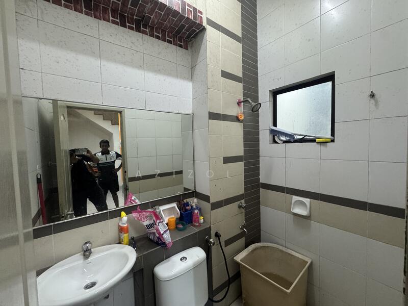 Bandar Bukit Raja untuk Untuk Dijual - RM 680,000, Feb 2026 - Bathroom - PropertyGuru.com.my