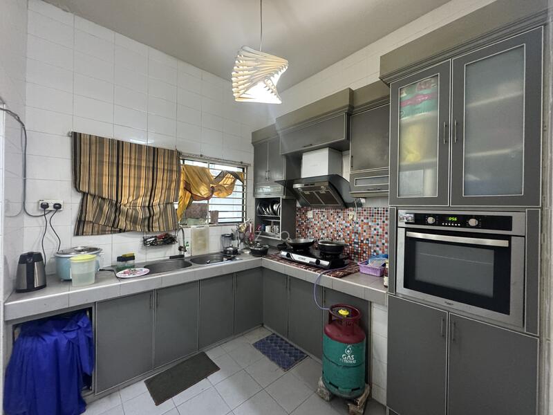 Bandar Bukit Raja untuk Untuk Dijual - RM 680,000, Feb 2026 - Kitchen - PropertyGuru.com.my