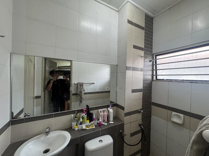 Bandar Bukit Raja untuk Untuk Dijual - RM 680,000, Feb 2026 - Bathroom - PropertyGuru.com.my