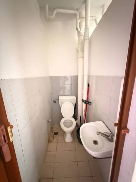 I-Park Apartment untuk Untuk Dijual - RM 258,000, Apr 2026 - Bathroom - PropertyGuru.com.my