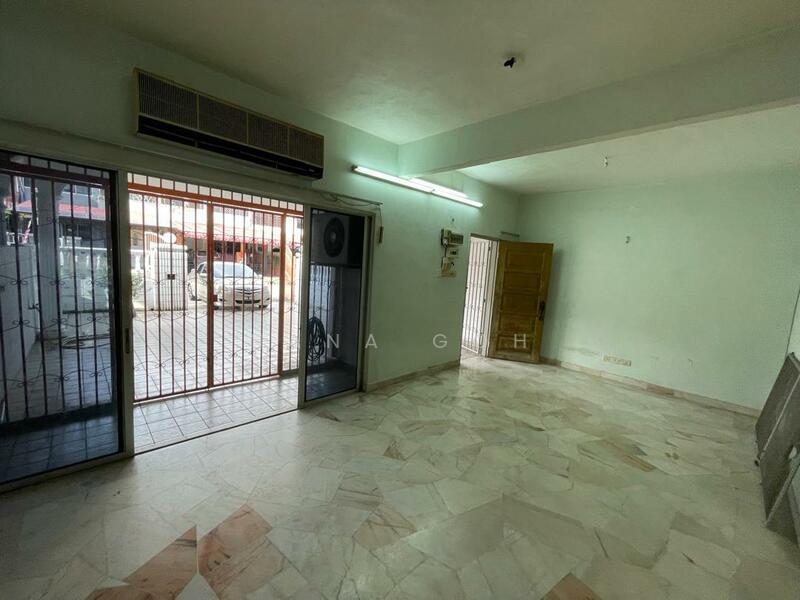 2-storey Terraced House for Sale in Taman Sri Jelok (Kajang) - Nana Goh - Living Room - PropertyGuru.com.my