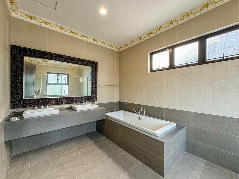 Bungalow for Sale in Ampang (Selangor) - Shiqin Saidin - Bathroom - PropertyGuru.com.my