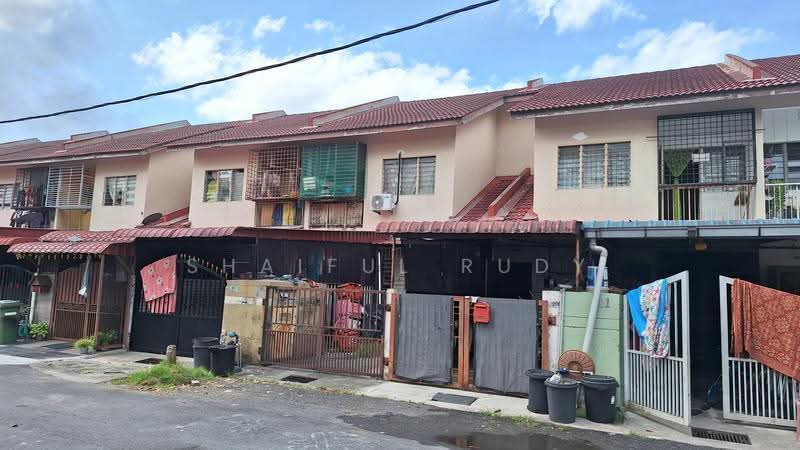 Townhouse for Sale in Desa Coalfields (Sungai Buloh) - Shaiful Rudy - Exterior - PropertyGuru.com.my