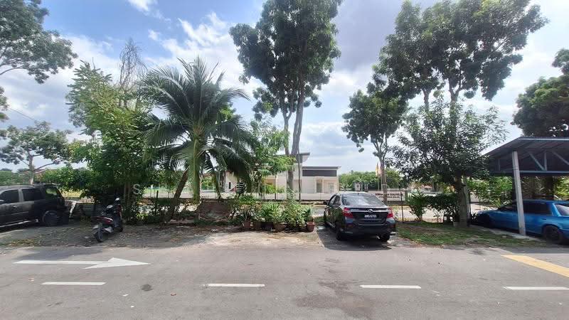 Townhouse for Sale in Desa Coalfields (Sungai Buloh) - Shaiful Rudy - Exterior - PropertyGuru.com.my