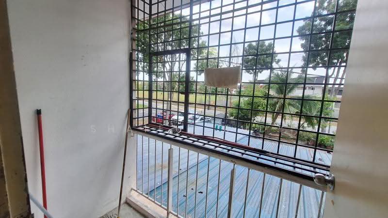 Townhouse for Sale in Desa Coalfields (Sungai Buloh) - Shaiful Rudy - Balcony - PropertyGuru.com.my
