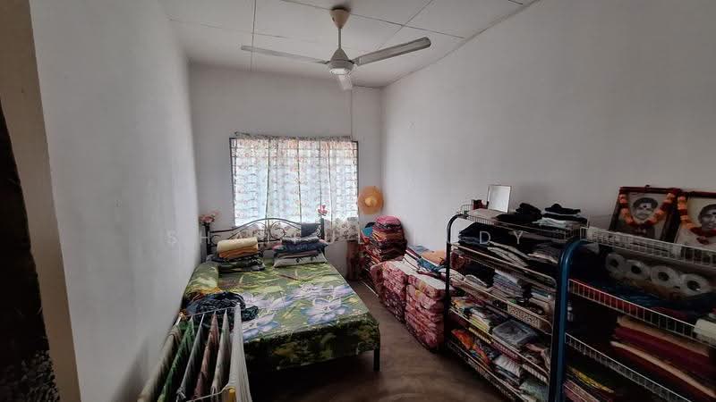 Townhouse for Sale in Desa Coalfields (Sungai Buloh) - Shaiful Rudy - Bedroom - PropertyGuru.com.my
