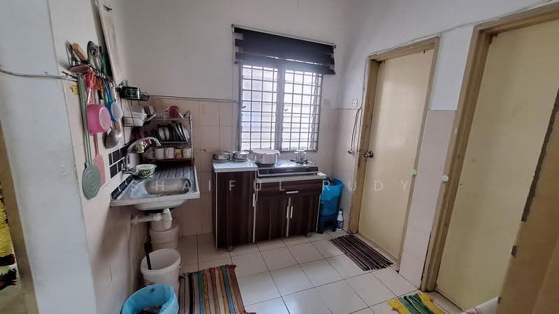 Townhouse for Sale in Desa Coalfields (Sungai Buloh) - Shaiful Rudy - Kitchen - PropertyGuru.com.my