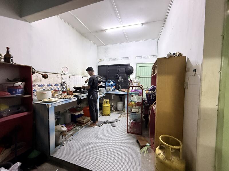 Taman Johor Jaya untuk Untuk Dijual - RM 430,000, Feb 2026 - Kitchen - PropertyGuru.com.my
