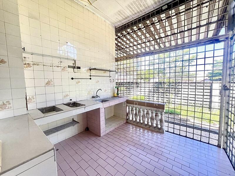 Section 3 @ Shah Alam untuk Untuk Dijual - RM 1,400,000, Mac 2026 - Kitchen - PropertyGuru.com.my