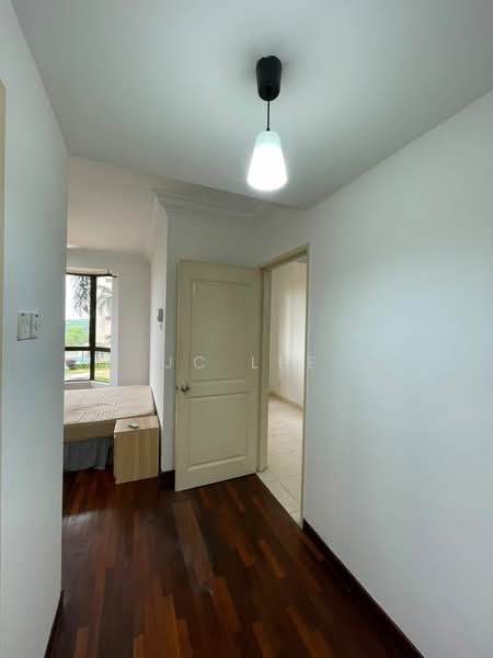 Kondominium untuk Dijual di Casa Tropicana - Jc Lee - Bedroom - PropertyGuru.com.my