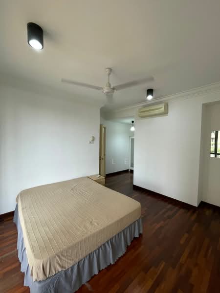 Kondominium untuk Dijual di Casa Tropicana - Jc Lee - Bedroom - PropertyGuru.com.my
