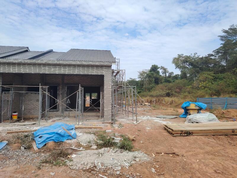 1-storey Terraced House for Sale in Bukit Pinang (Kedah) - Hasrul Rosli - Exterior - PropertyGuru.com.my