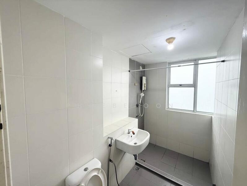 Elit Heights @ Bayan City untuk Untuk Disewa - RM 2,000 /bulan, Feb 2026 - Bathroom - PropertyGuru.com.my