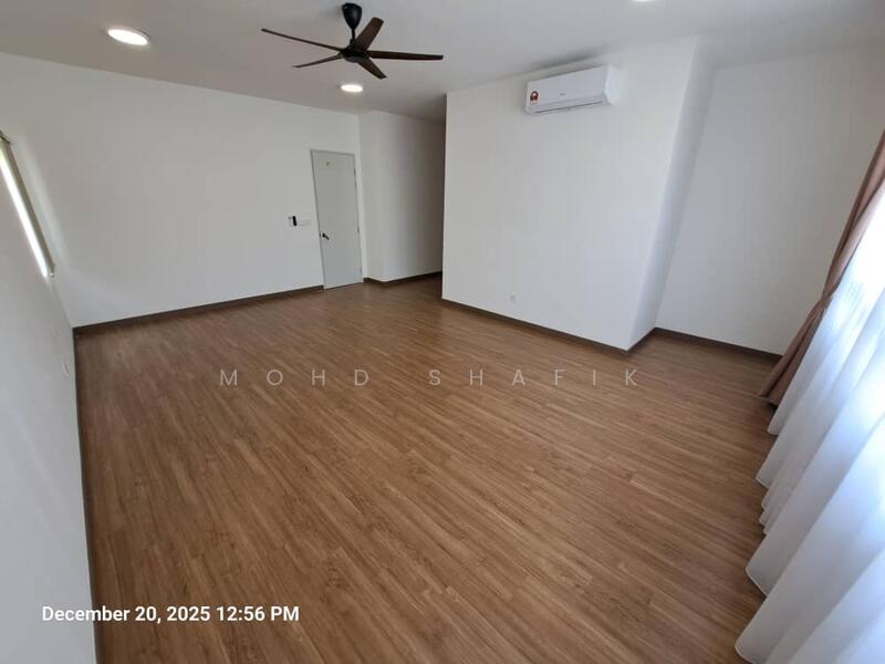 2-storey Terraced House for Sale in Cyberjaya (Selangor) - Mohd Shafik - Living Room - PropertyGuru.com.my