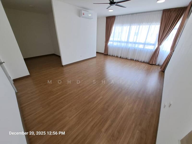 2-storey Terraced House for Sale in Cyberjaya (Selangor) - Mohd Shafik - Living Room - PropertyGuru.com.my